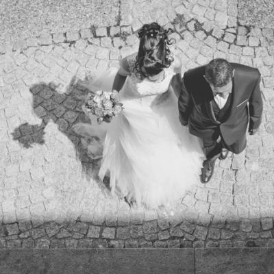 Photographe professionnelle de mariage au Puy-en-Velay Haute-Loire. Photos des cérémonies réligieuse et ou laïque.